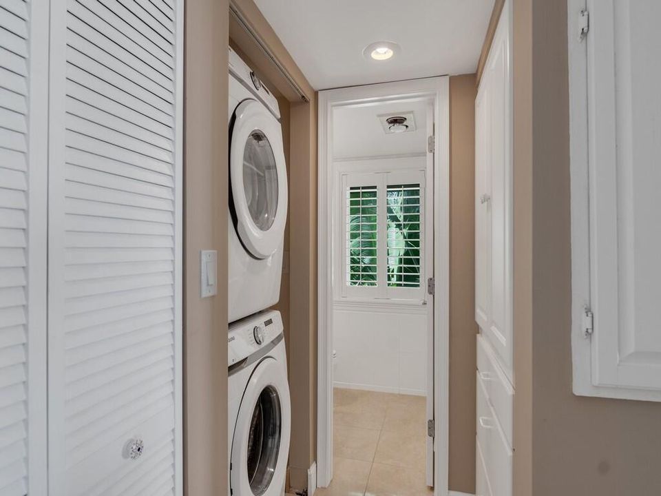 待售: $349,900 (2 贝兹, 2 浴室, 1274 平方英尺)