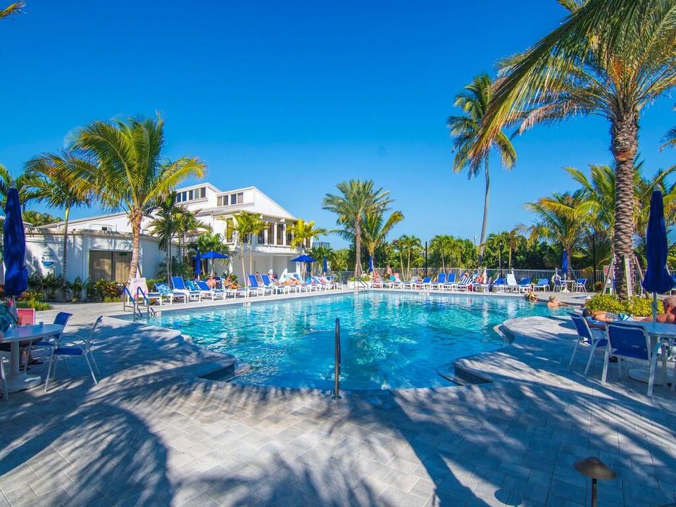 待售: $349,900 (2 贝兹, 2 浴室, 1274 平方英尺)