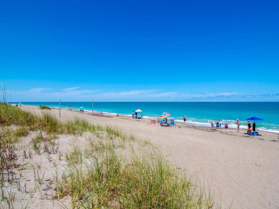 待售: $349,900 (2 贝兹, 2 浴室, 1274 平方英尺)