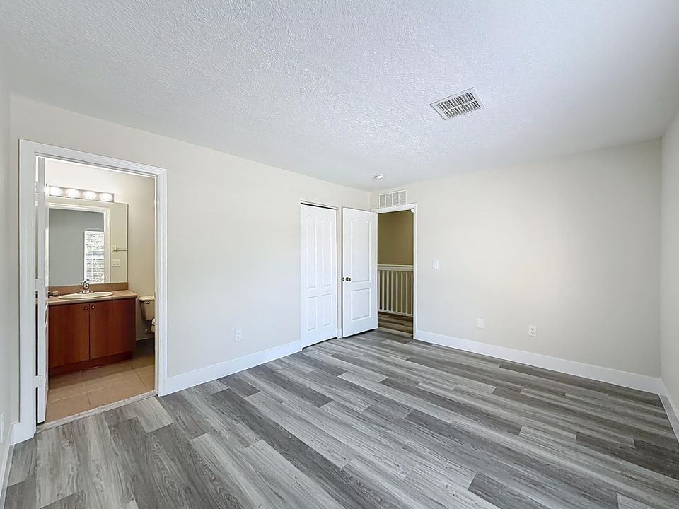 For Rent: $2,450 (2 beds, 2 baths, 1507 Square Feet)