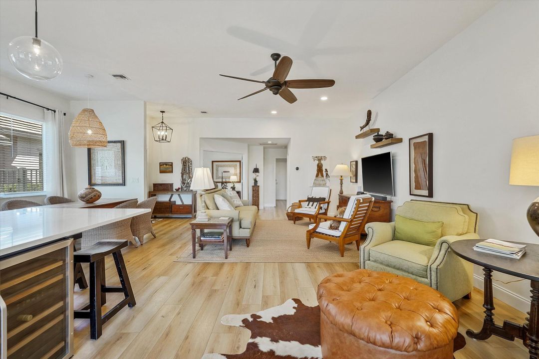 В аренду: $7,300 (3 спален, 2 ванн, 1863 Квадратных фут)