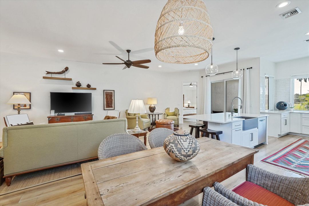 В аренду: $7,300 (3 спален, 2 ванн, 1863 Квадратных фут)