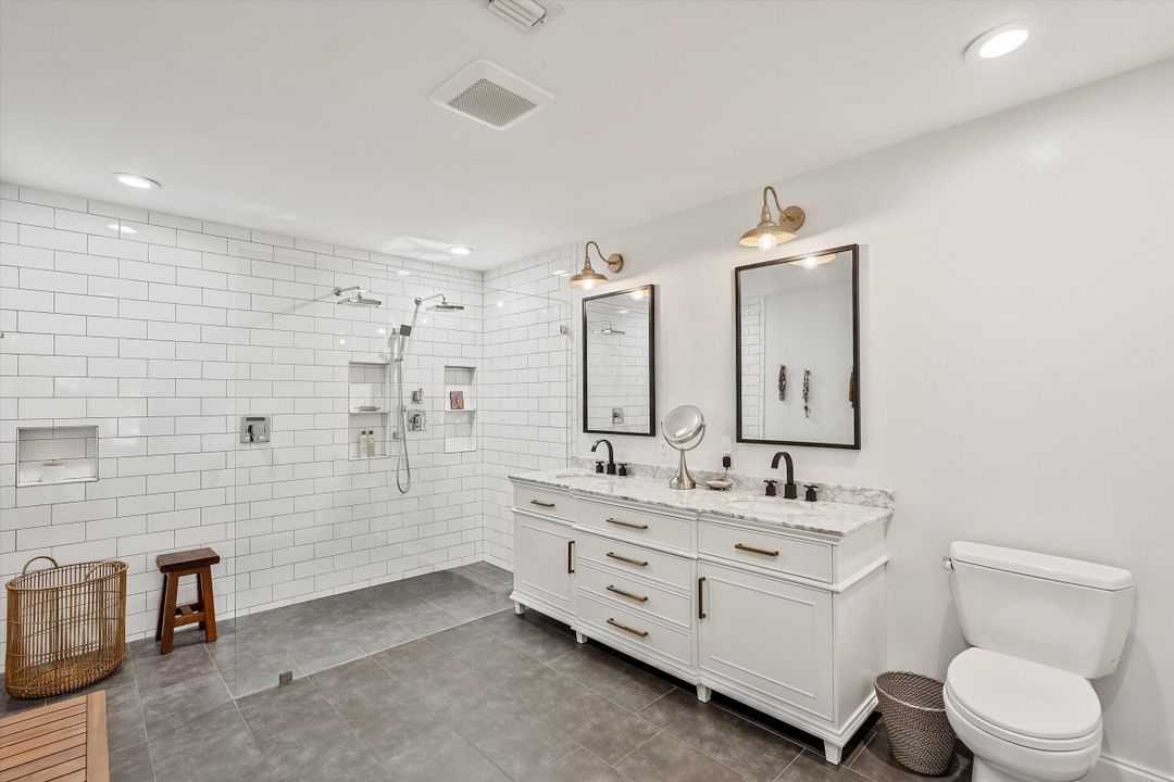 В аренду: $7,300 (3 спален, 2 ванн, 1863 Квадратных фут)