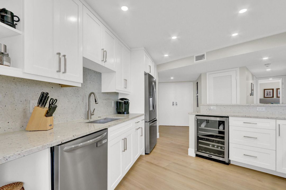 For Rent: $6,850 (2 beds, 2 baths, 1457 Square Feet)