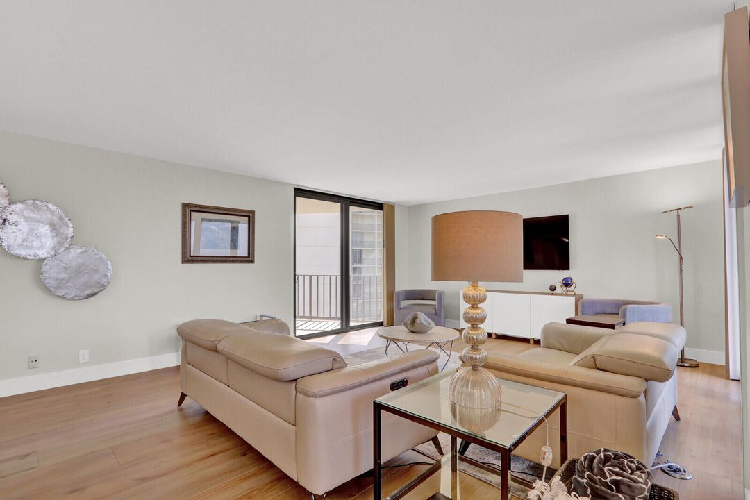 For Rent: $6,850 (2 beds, 2 baths, 1457 Square Feet)