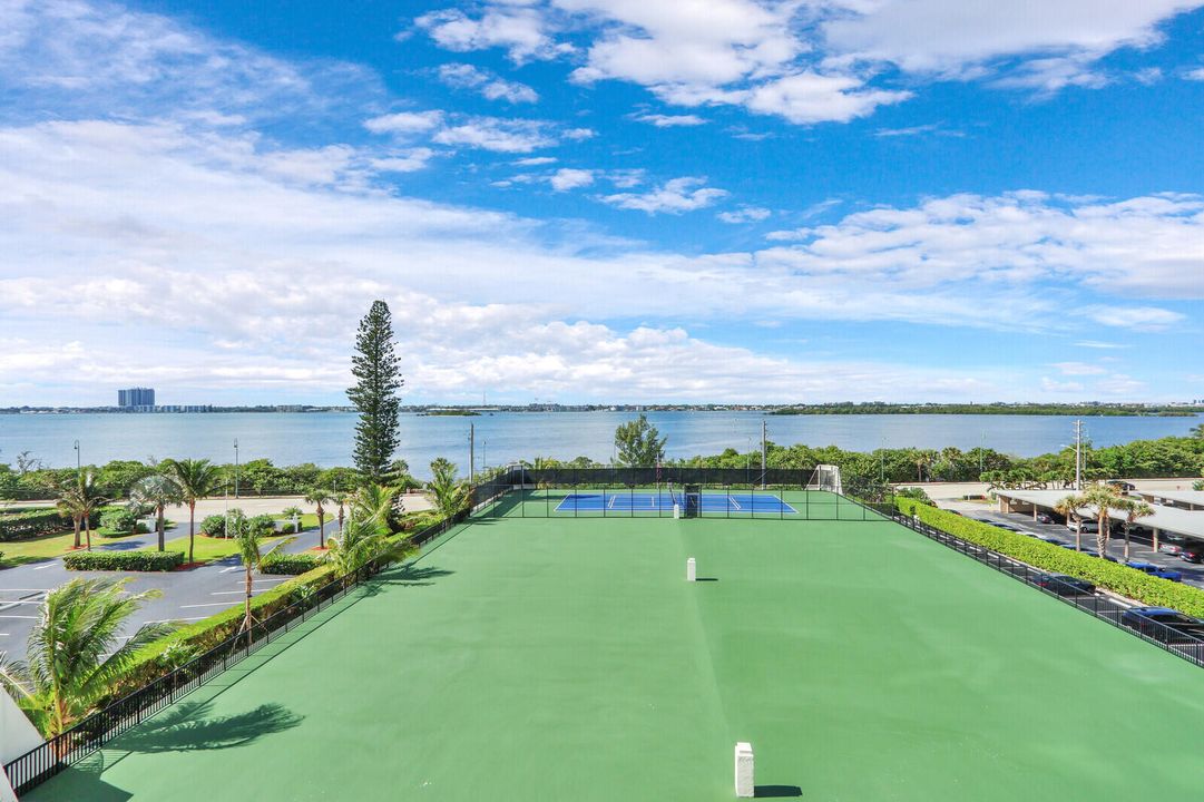 For Rent: $6,850 (2 beds, 2 baths, 1457 Square Feet)