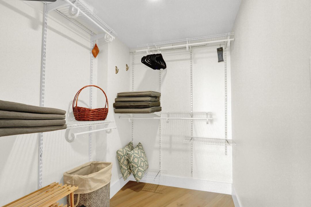 For Rent: $6,850 (2 beds, 2 baths, 1457 Square Feet)