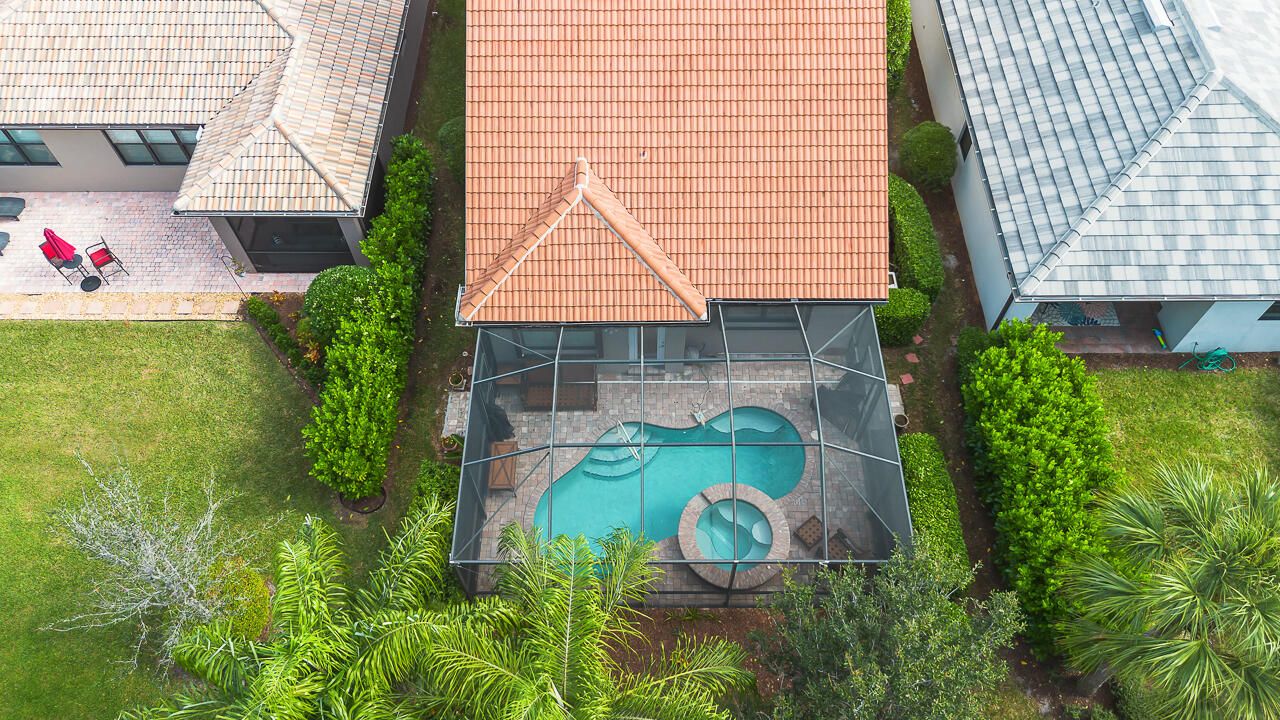 For Sale: $500,000 (3 beds, 3 baths, 2220 Square Feet)