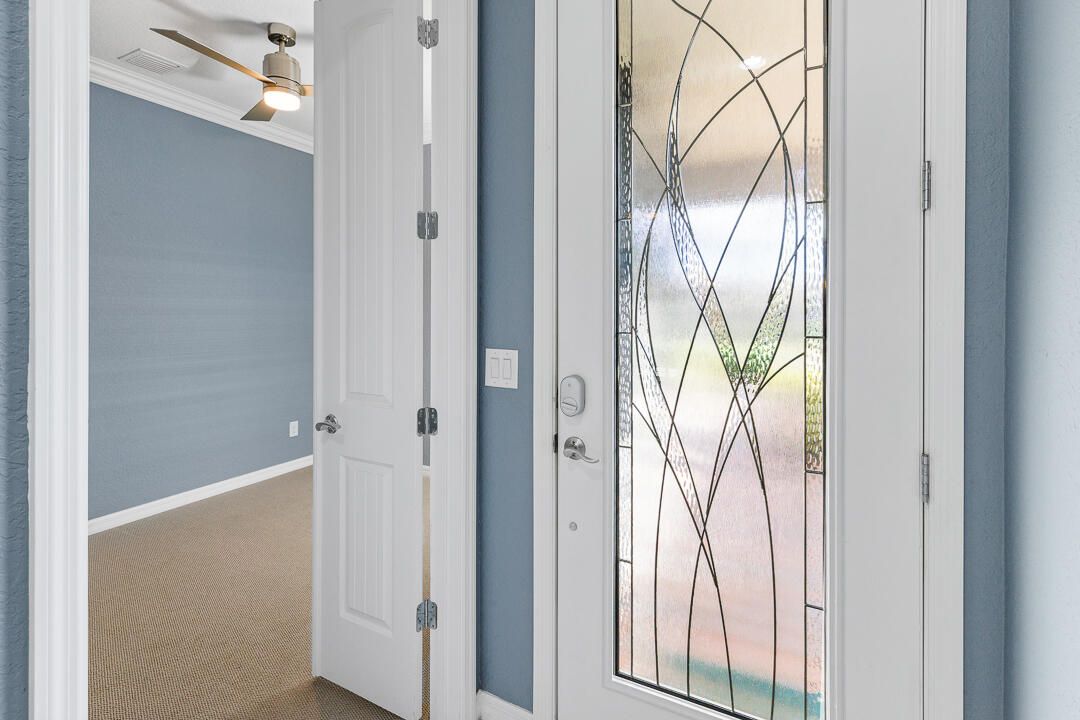 For Sale: $500,000 (3 beds, 3 baths, 2220 Square Feet)