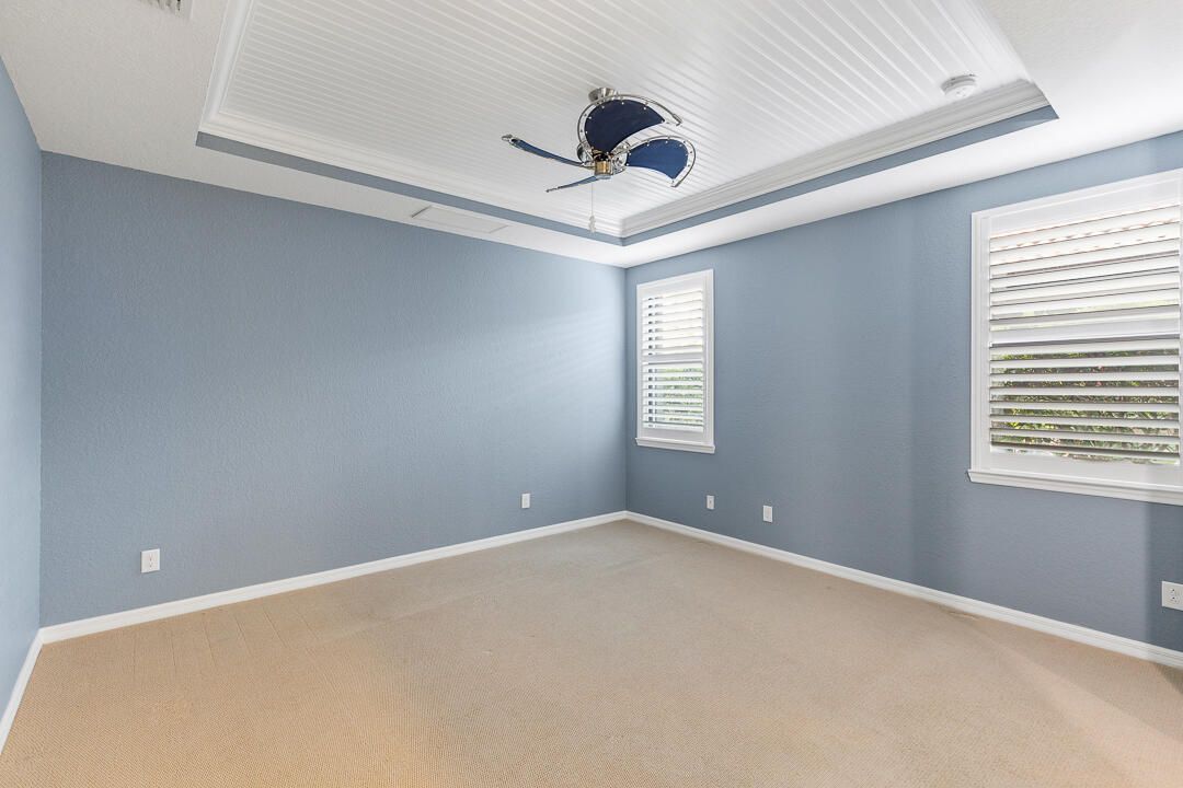 For Sale: $500,000 (3 beds, 3 baths, 2220 Square Feet)