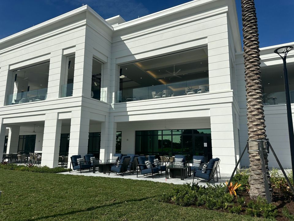 На продажу: $4,300,000 (5 спален, 6 ванн, 4489 Квадратных фут)