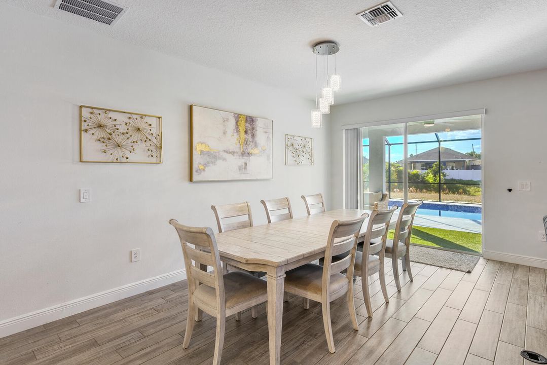 待售: $675,000 (4 贝兹, 3 浴室, 3280 平方英尺)