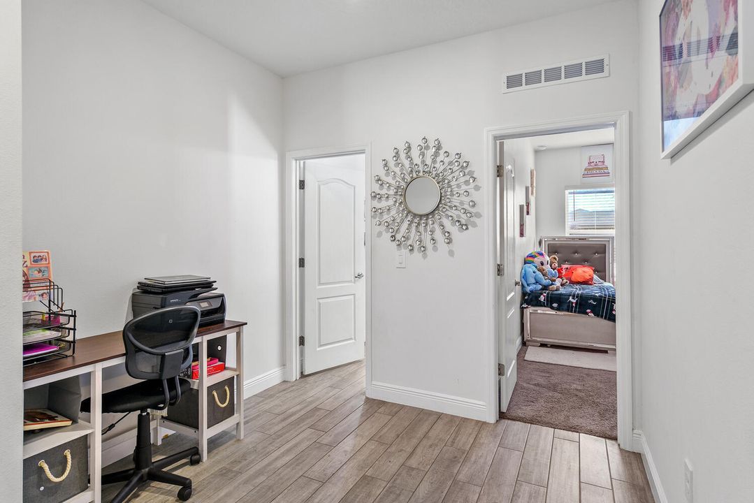 待售: $675,000 (4 贝兹, 3 浴室, 3280 平方英尺)