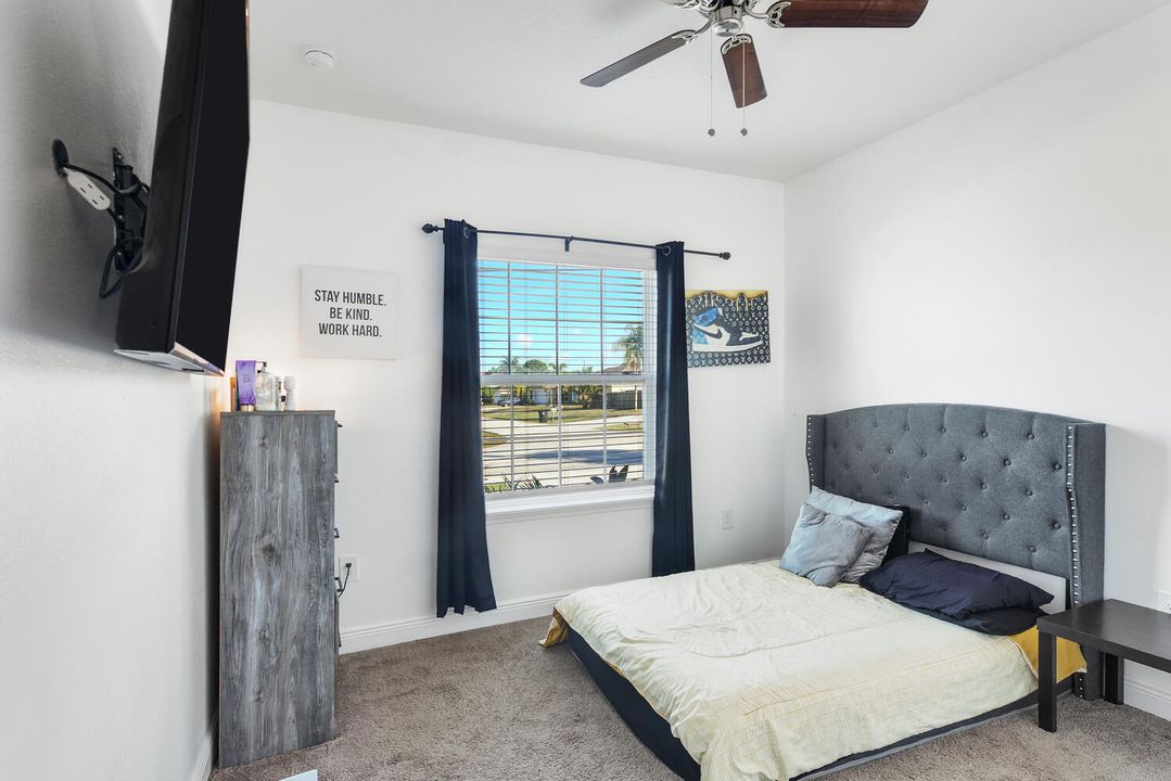 待售: $675,000 (4 贝兹, 3 浴室, 3280 平方英尺)