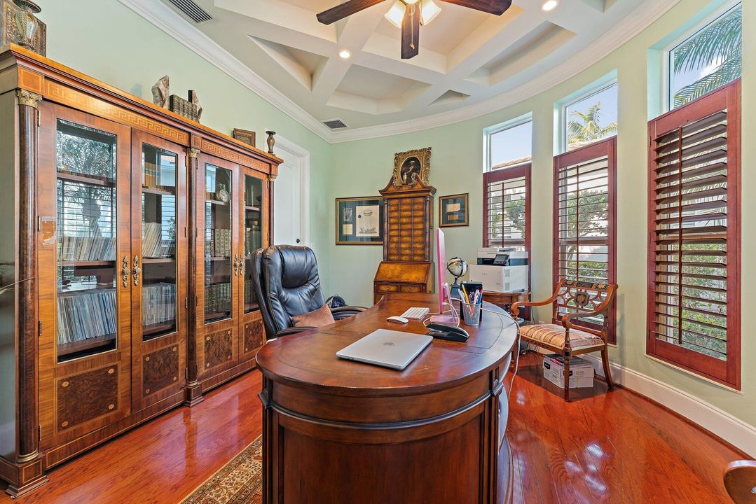 For Sale: $2,795,000 (6 beds, 7 baths, 6541 Square Feet)