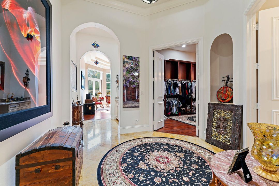 For Sale: $2,795,000 (6 beds, 7 baths, 6541 Square Feet)