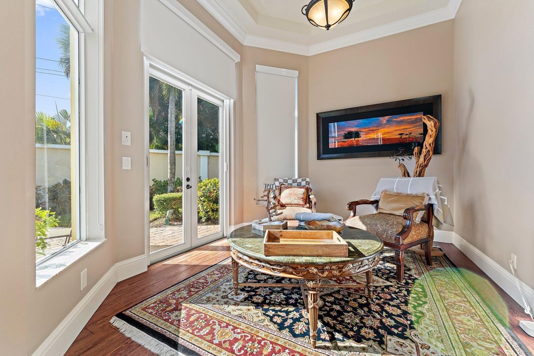 For Sale: $2,795,000 (6 beds, 7 baths, 6541 Square Feet)