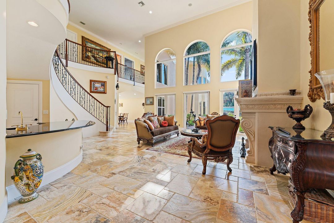 For Sale: $2,795,000 (6 beds, 7 baths, 6541 Square Feet)