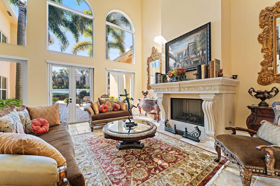 For Sale: $2,795,000 (6 beds, 7 baths, 6541 Square Feet)