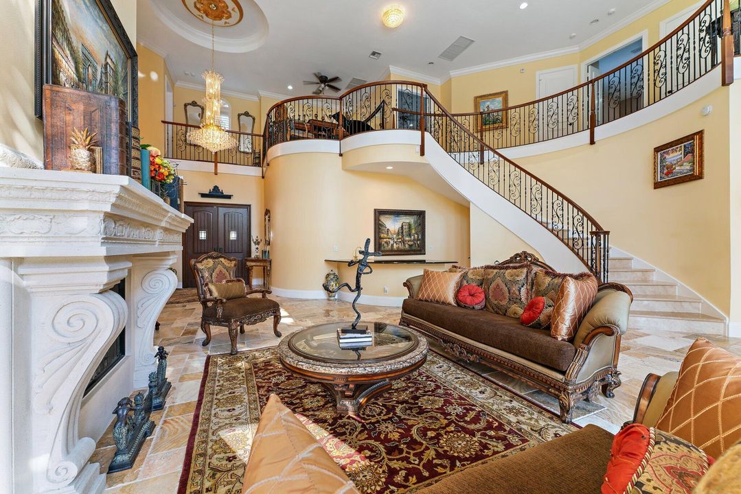 For Sale: $2,795,000 (6 beds, 7 baths, 6541 Square Feet)