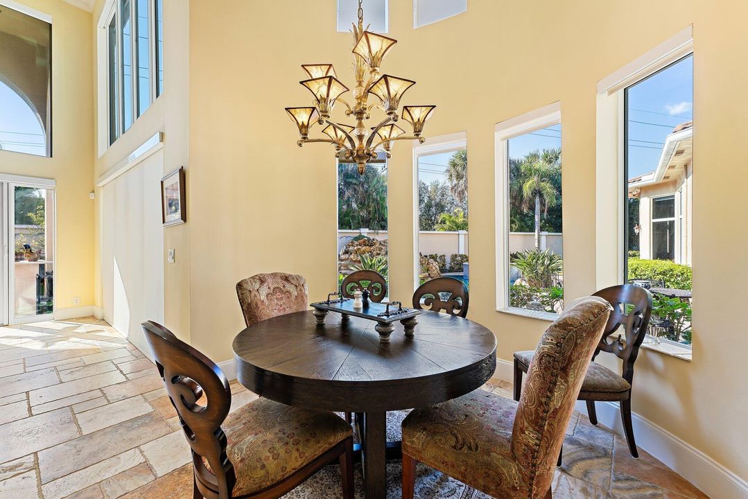 For Sale: $2,795,000 (6 beds, 7 baths, 6541 Square Feet)