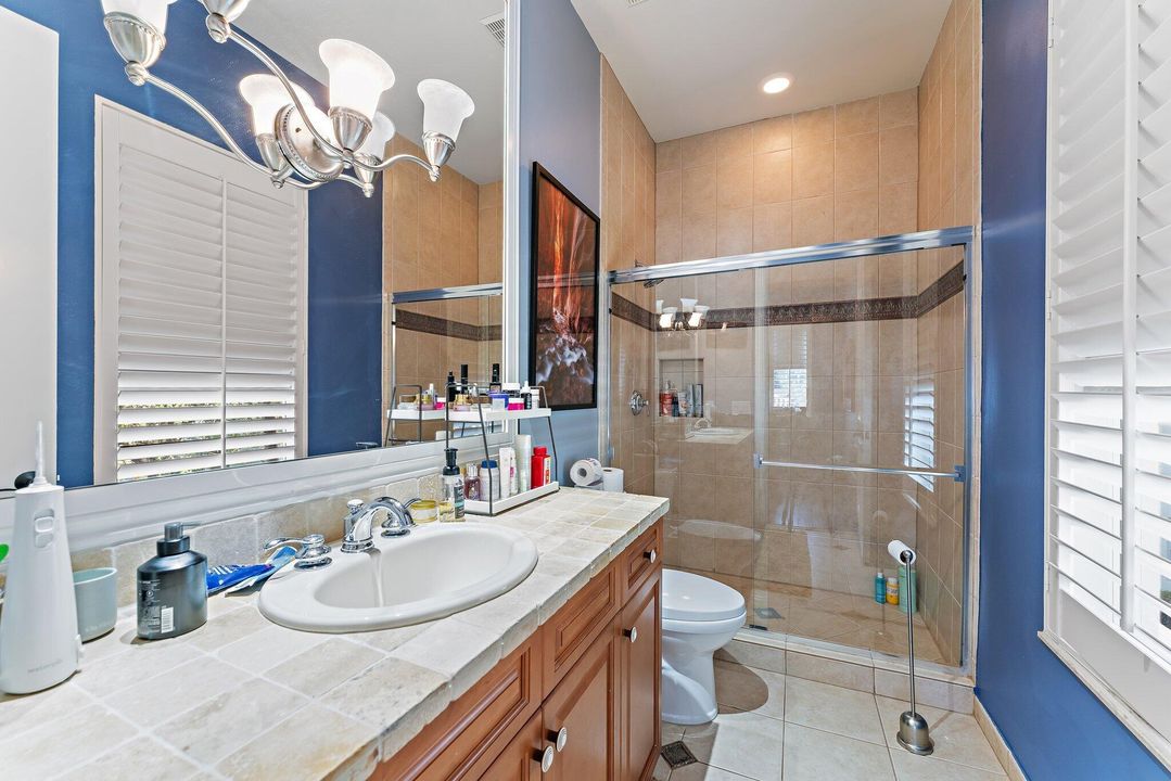 For Sale: $2,795,000 (6 beds, 7 baths, 6541 Square Feet)