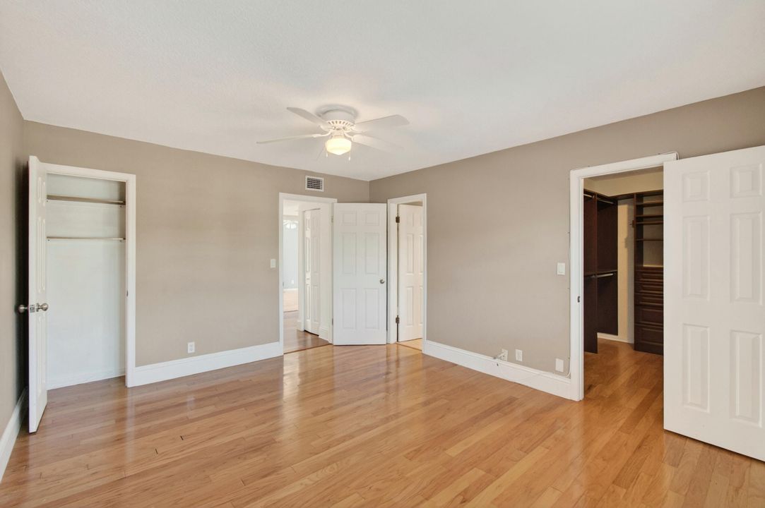 For Sale: $925,000 (3 beds, 2 baths, 1562 Square Feet)