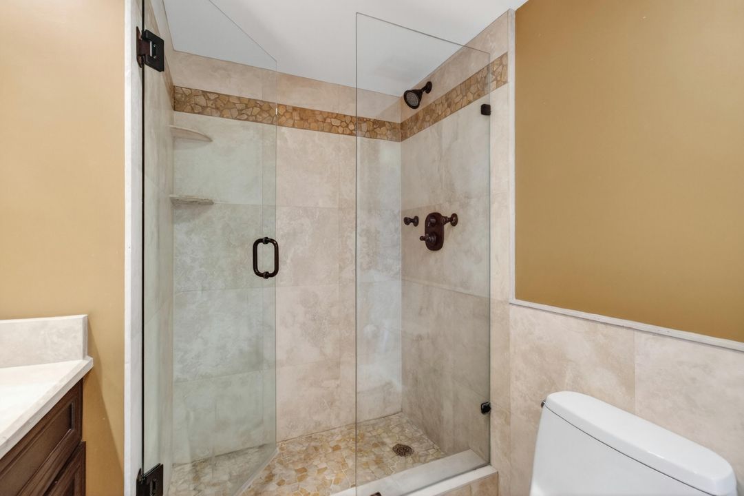 For Sale: $925,000 (3 beds, 2 baths, 1562 Square Feet)