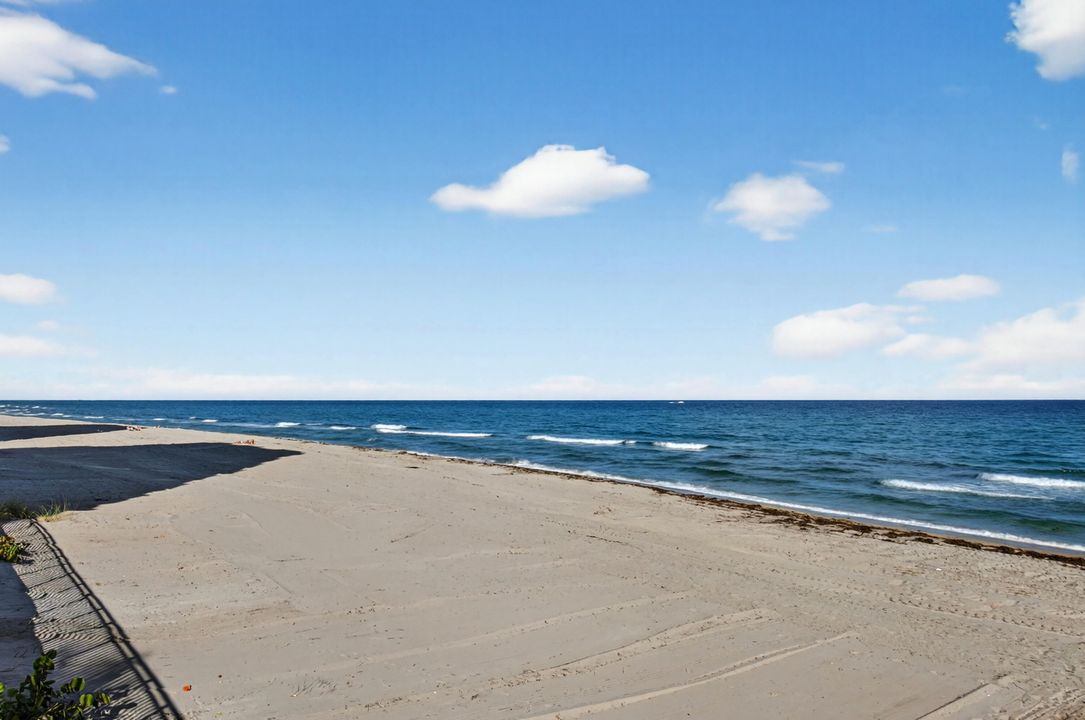 For Sale: $925,000 (3 beds, 2 baths, 1562 Square Feet)