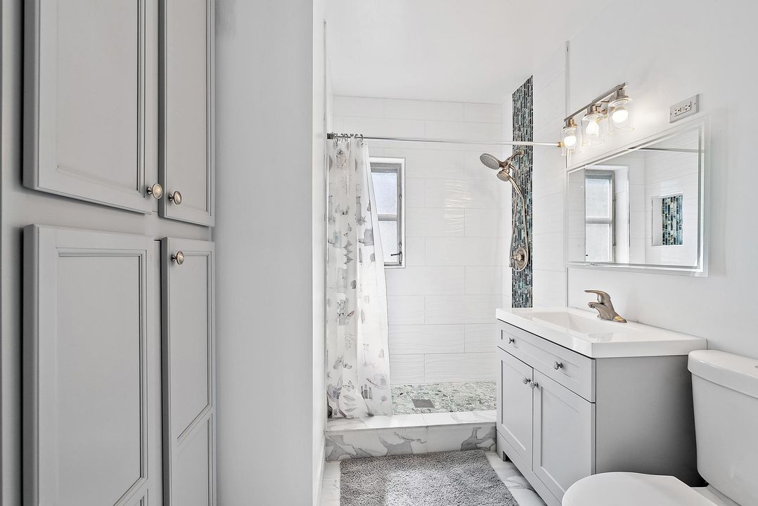 En Renta: $3,600 (4 camas, 2 baños, 1711 Pies cuadrados)