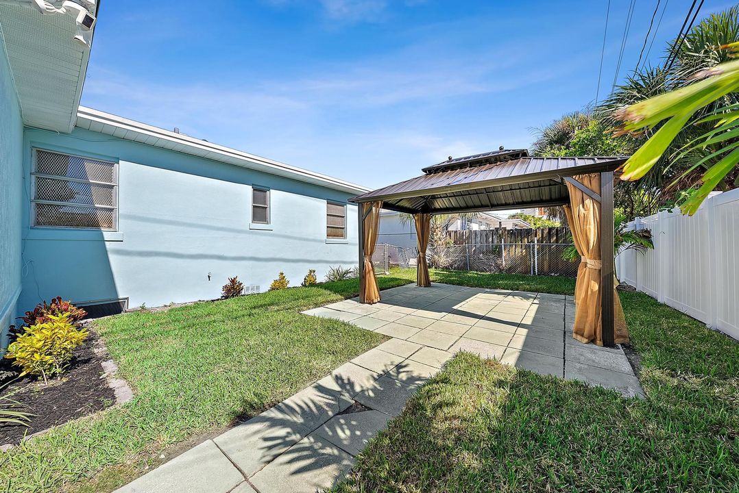 En Renta: $3,600 (4 camas, 2 baños, 1711 Pies cuadrados)