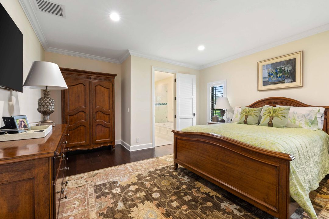 For Sale: $4,325,000 (4 beds, 6 baths, 5302 Square Feet)