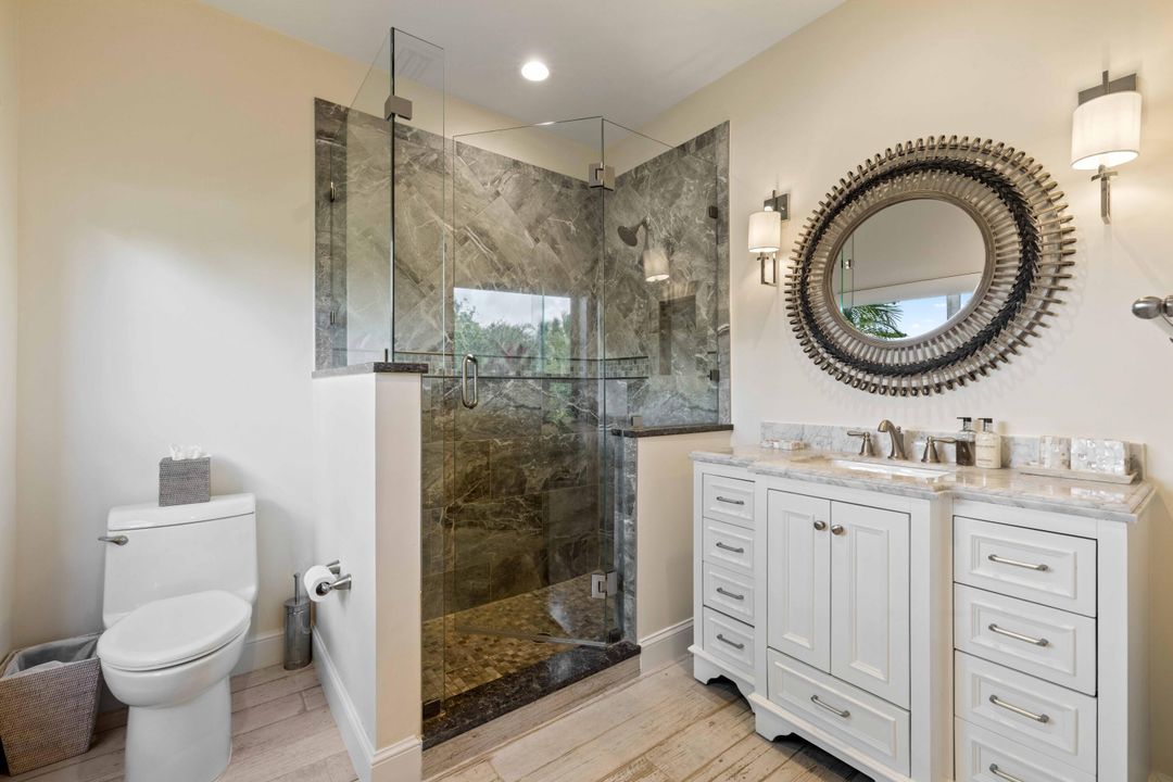 For Sale: $4,325,000 (4 beds, 6 baths, 5302 Square Feet)