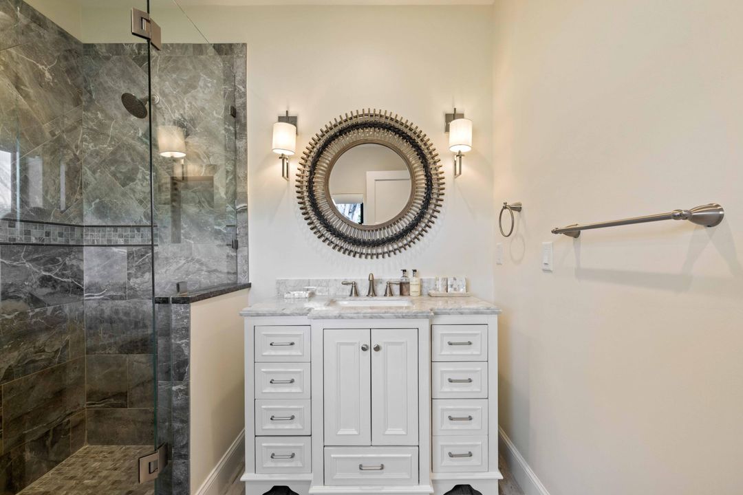 For Sale: $4,325,000 (4 beds, 6 baths, 5302 Square Feet)