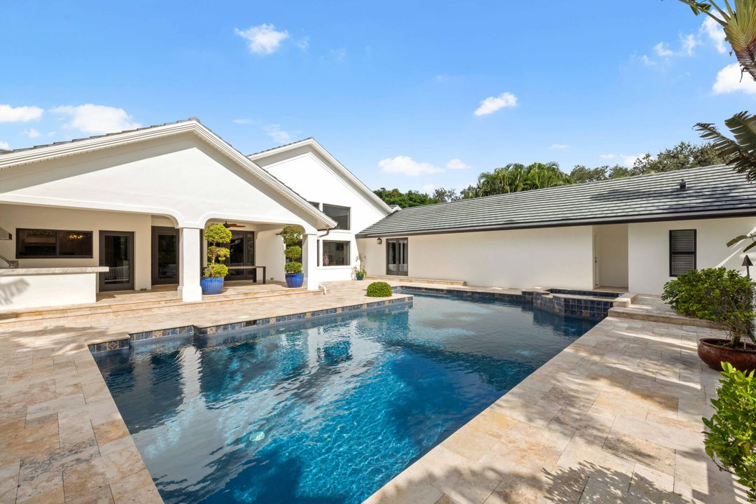 For Sale: $4,325,000 (4 beds, 6 baths, 5302 Square Feet)