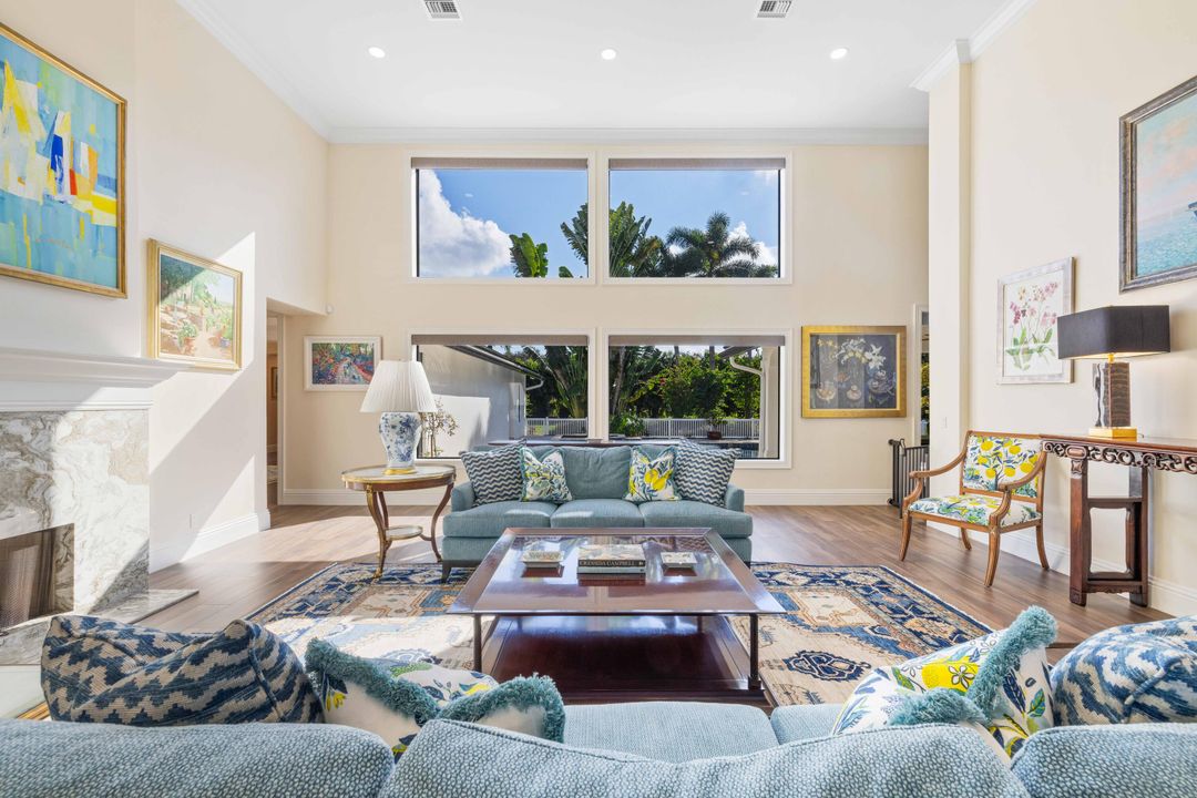 For Sale: $4,325,000 (4 beds, 6 baths, 5302 Square Feet)