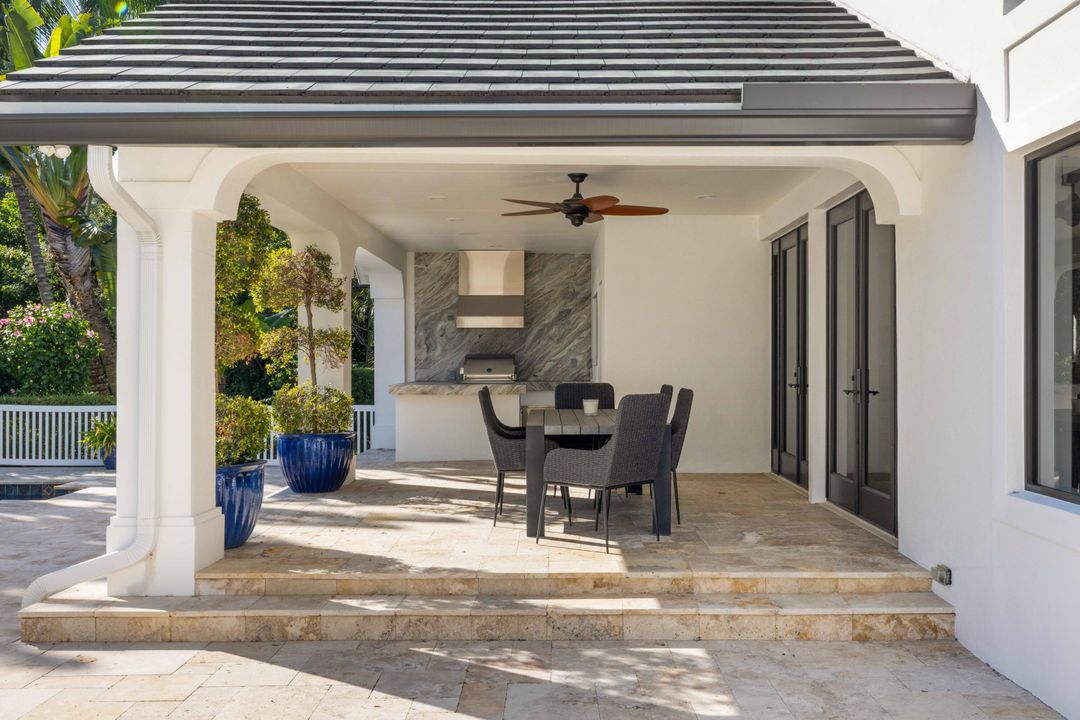 For Sale: $4,325,000 (4 beds, 6 baths, 5302 Square Feet)