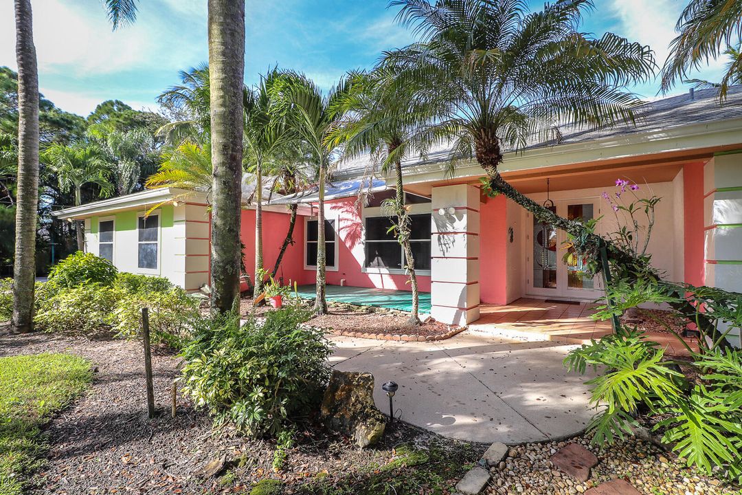 En Venta: $1,200,000 (3 camas, 2 baños, 2892 Pies cuadrados)