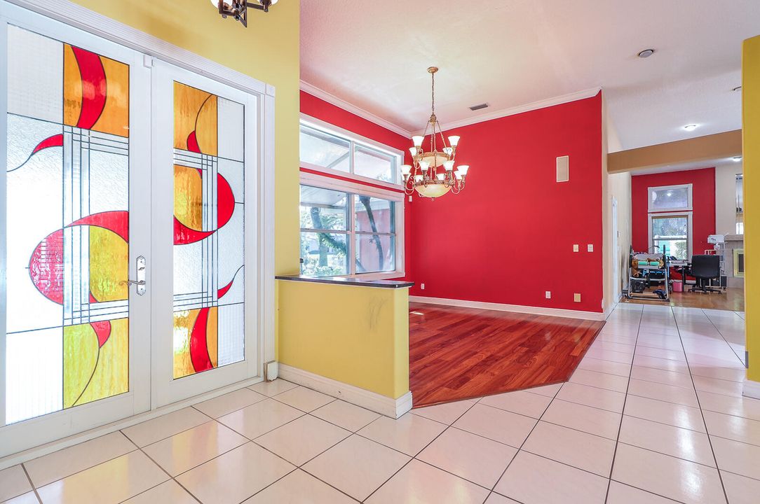 En Venta: $1,200,000 (3 camas, 2 baños, 2892 Pies cuadrados)