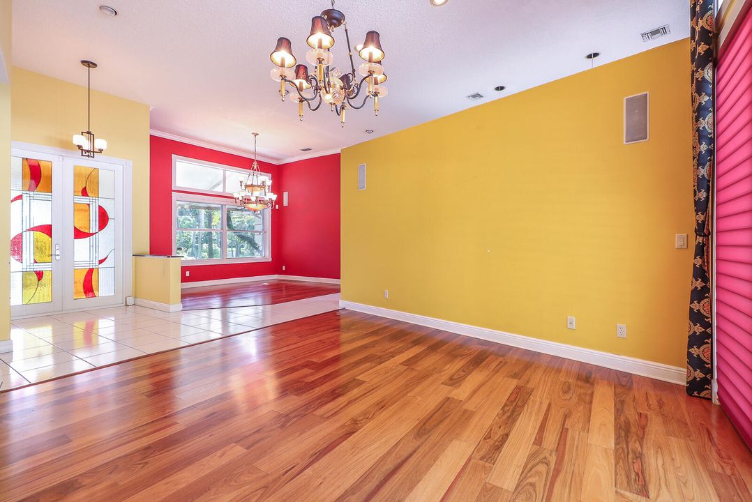 En Venta: $1,200,000 (3 camas, 2 baños, 2892 Pies cuadrados)