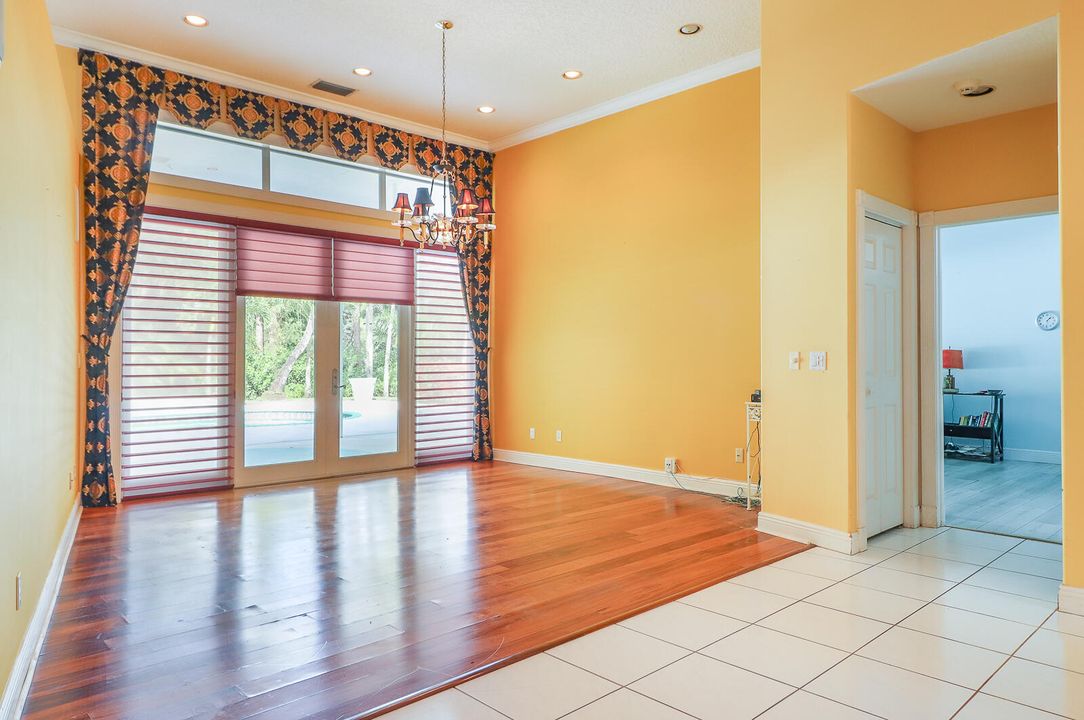 En Venta: $1,200,000 (3 camas, 2 baños, 2892 Pies cuadrados)