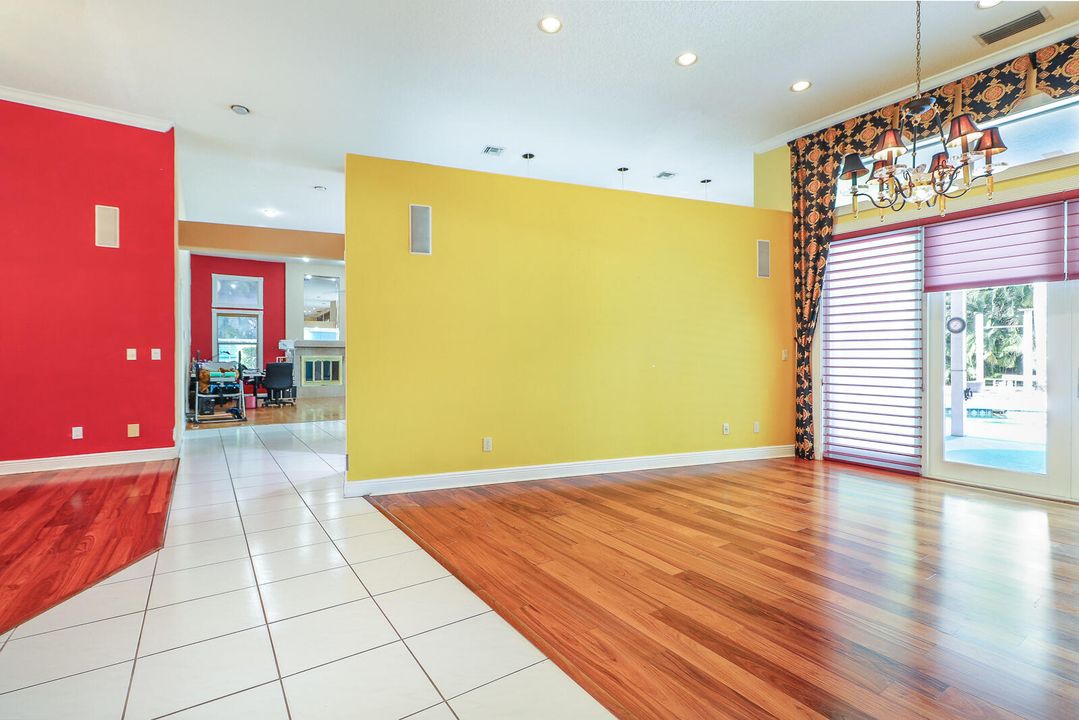 En Venta: $1,200,000 (3 camas, 2 baños, 2892 Pies cuadrados)