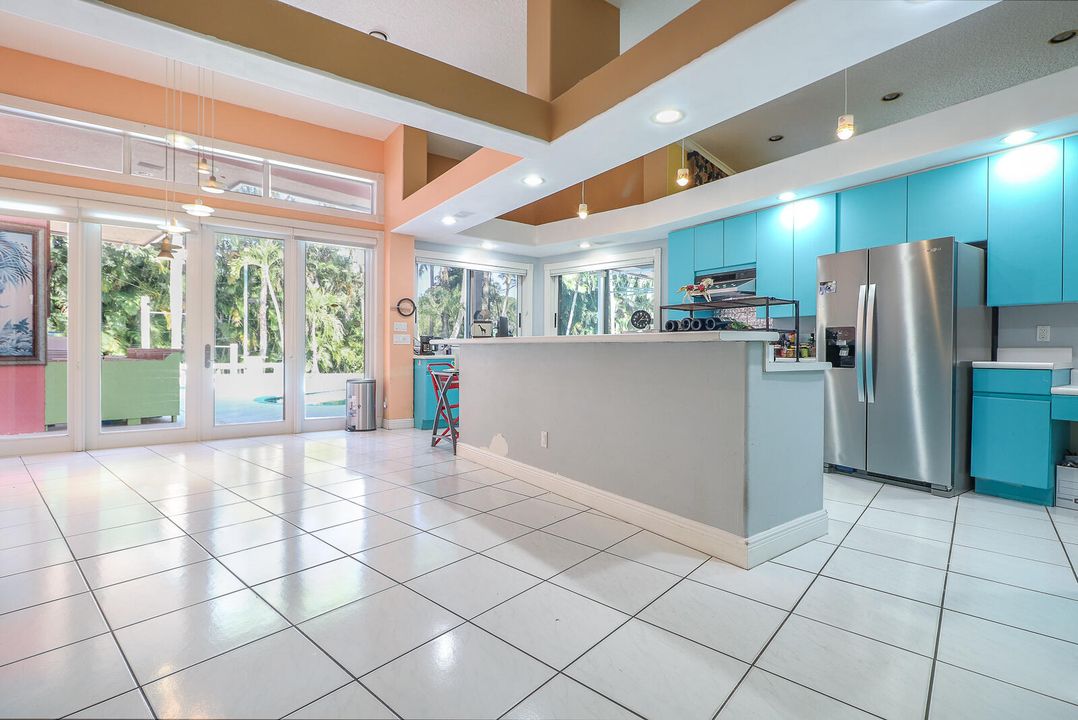 En Venta: $1,200,000 (3 camas, 2 baños, 2892 Pies cuadrados)