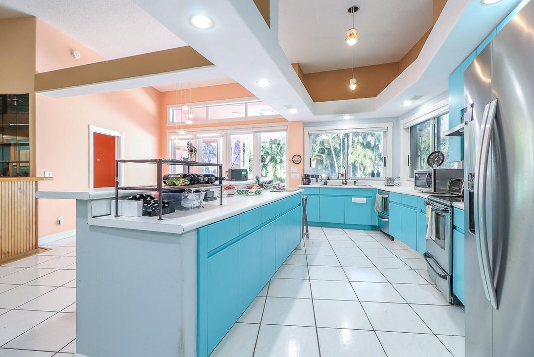 En Venta: $1,200,000 (3 camas, 2 baños, 2892 Pies cuadrados)