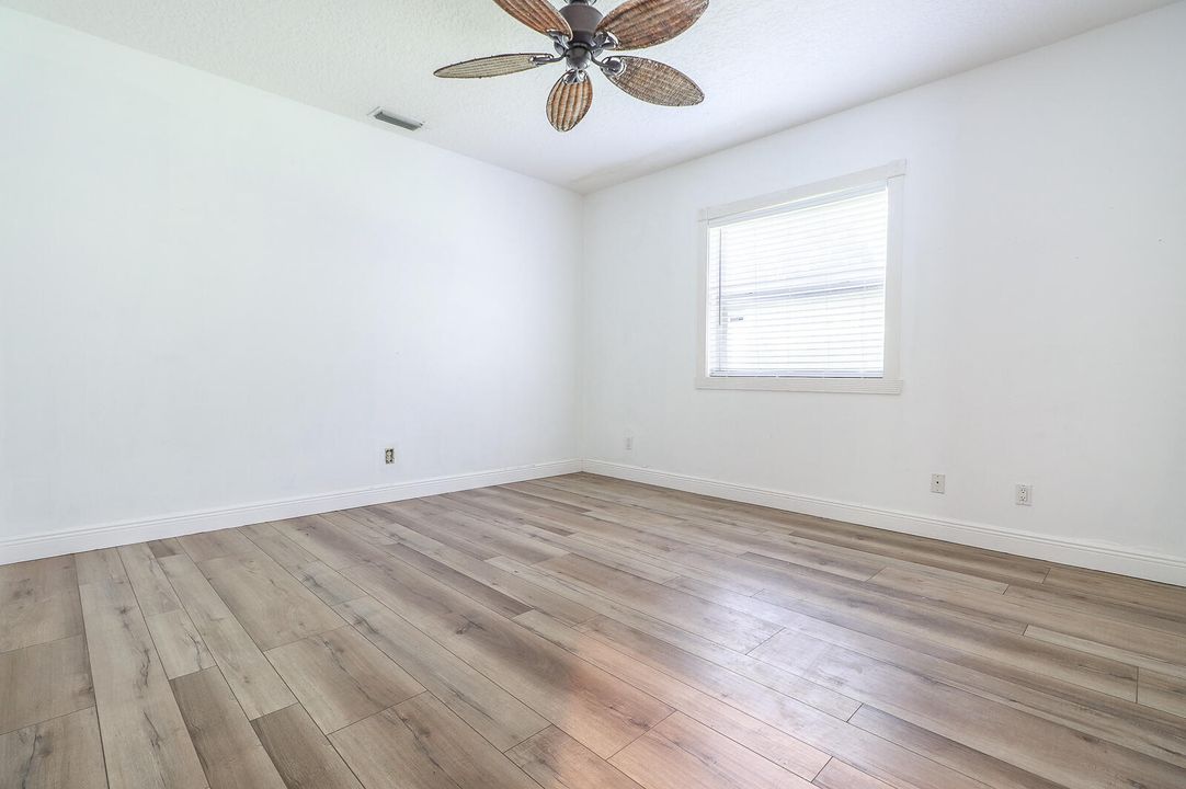 En Venta: $1,200,000 (3 camas, 2 baños, 2892 Pies cuadrados)