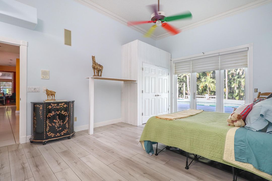 En Venta: $1,200,000 (3 camas, 2 baños, 2892 Pies cuadrados)