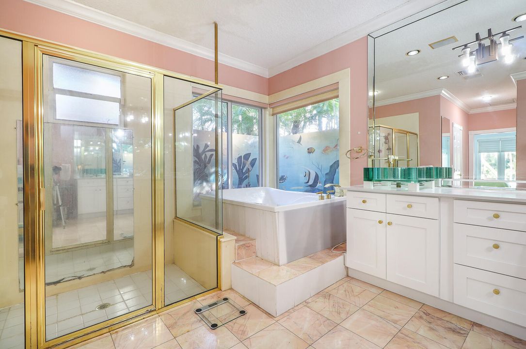 En Venta: $1,200,000 (3 camas, 2 baños, 2892 Pies cuadrados)