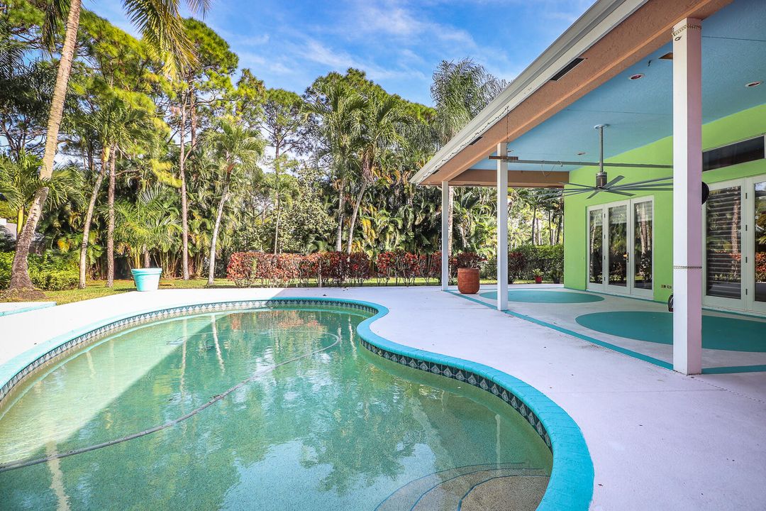 En Venta: $1,200,000 (3 camas, 2 baños, 2892 Pies cuadrados)