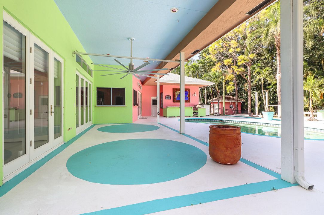 En Venta: $1,200,000 (3 camas, 2 baños, 2892 Pies cuadrados)