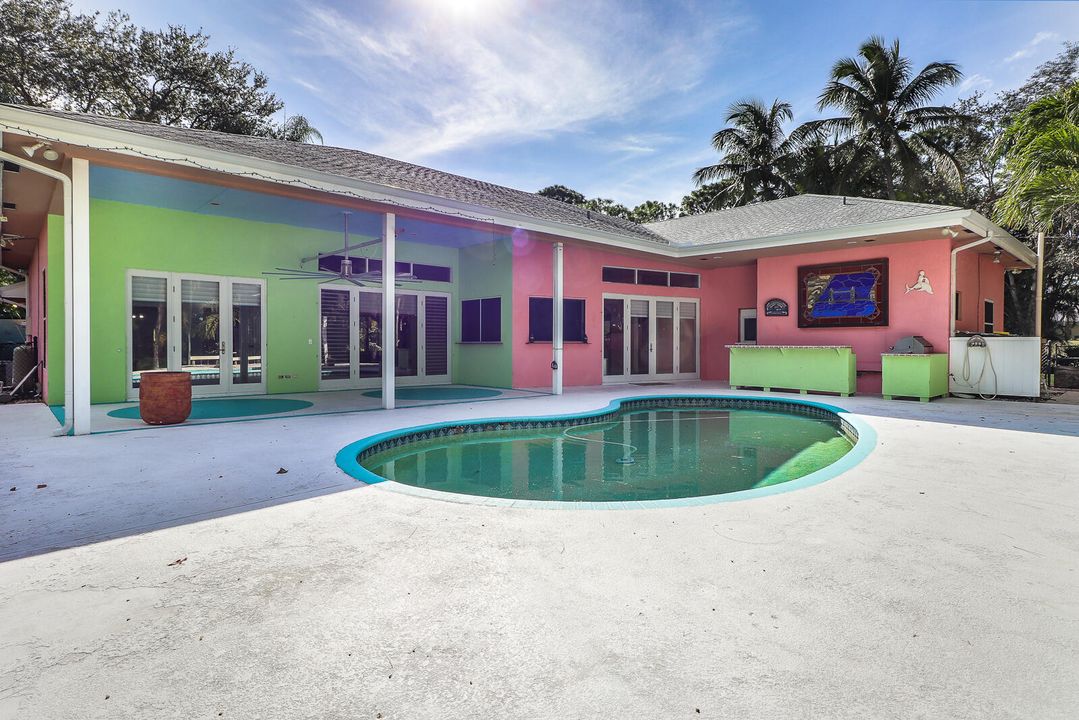 En Venta: $1,200,000 (3 camas, 2 baños, 2892 Pies cuadrados)